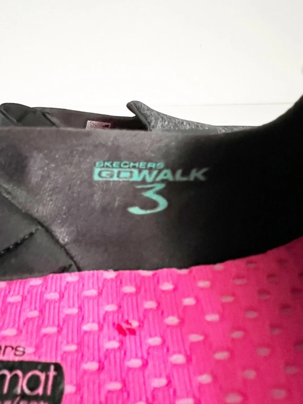 Skechers sleek slip